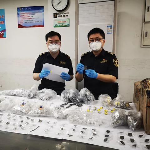 僵尸堆叠指令下载安装最新版,僵尸堆成山的是哪部电影