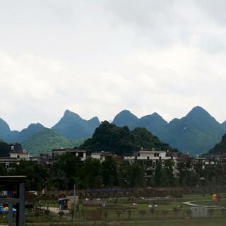 因蓝最新卡浮空