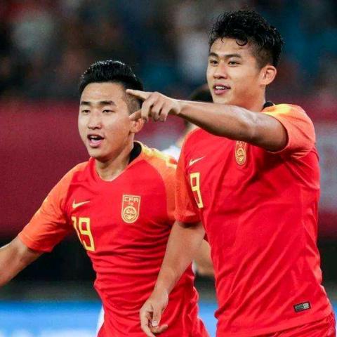 国足新星四号球员荣耀入选,梦想征战世界赛场!