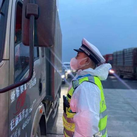 菏泽疫情下的摄影师镜头见证时代感动